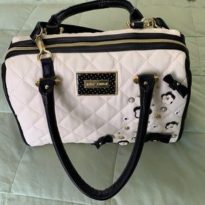 Betsey Johnson purse black and cream